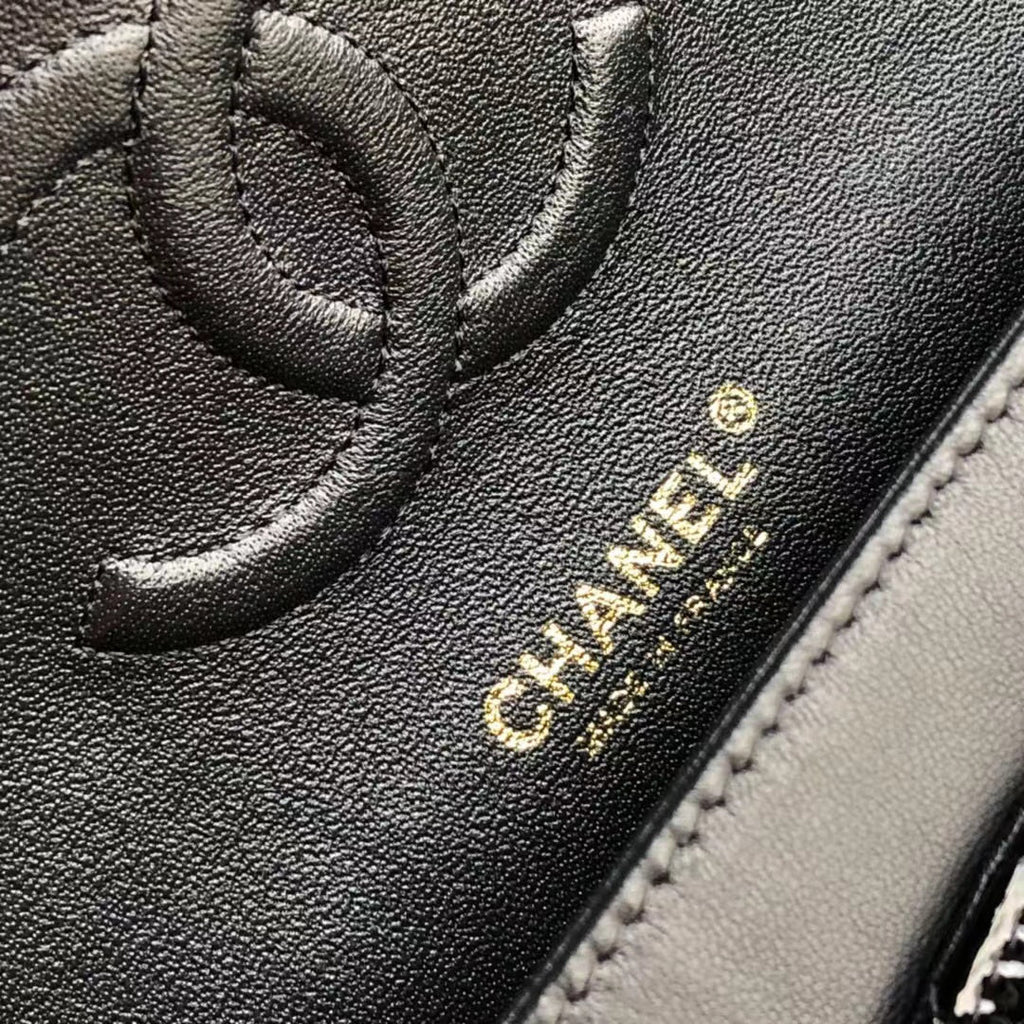Chanel A01112 Flap Handbag Classic bag Patent Bag leather Lambskin Gold