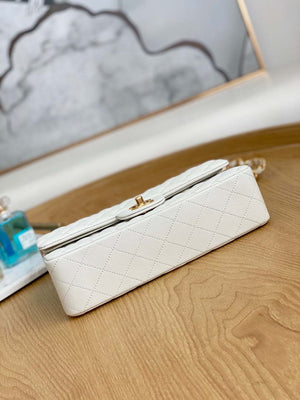 Chanel A01112 Flap Handbag Classic Grained shiny Calfskin White Gold - Default Title - View 7