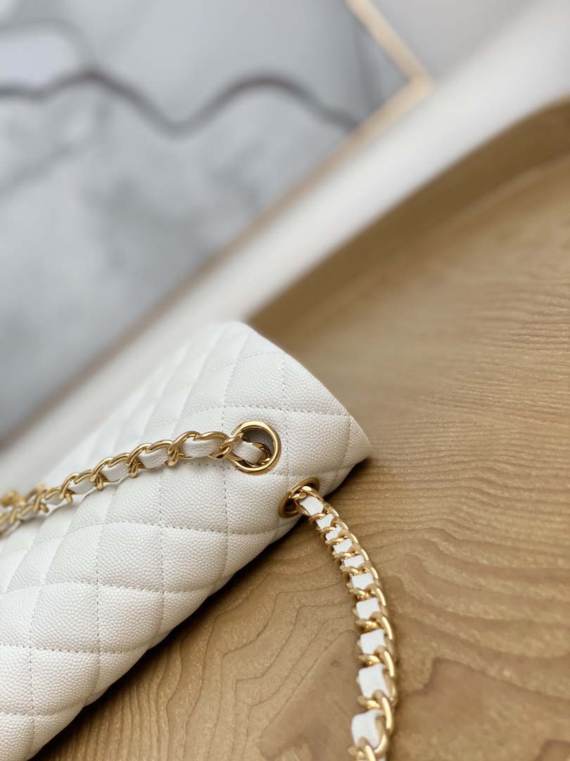 Chanel A01112 Flap Handbag Classic Grained shiny Calfskin White Gold