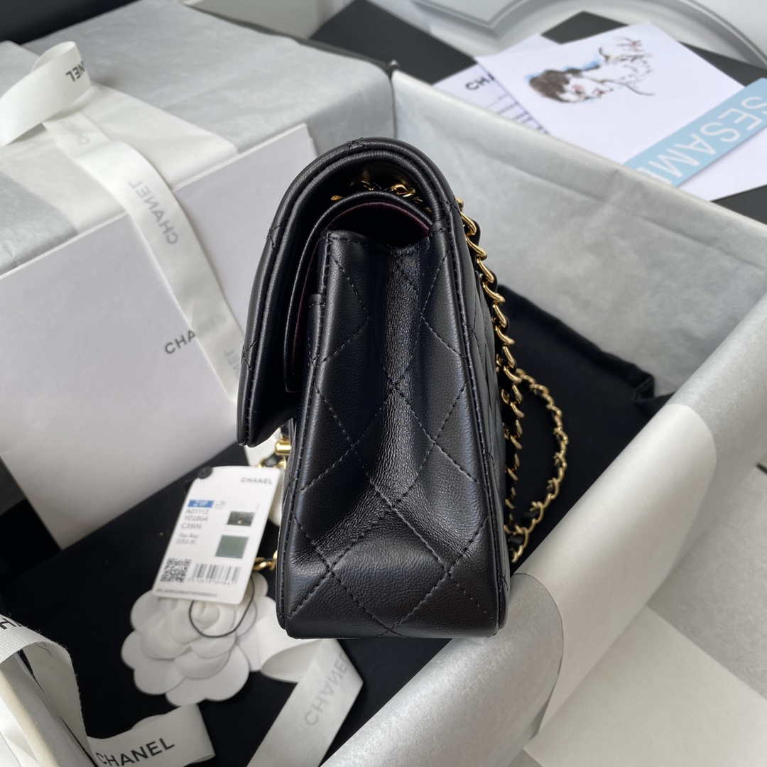 Chanel A01113 Flap Handbag Classic Bag Black Lambskin Gold - Default Title - View 5