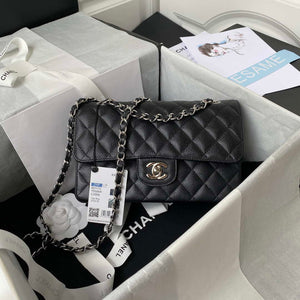 Chanel A01113 Flap Handbag Classic Bag Grained shiny Calfskin Black Silver - Default Title - View 1