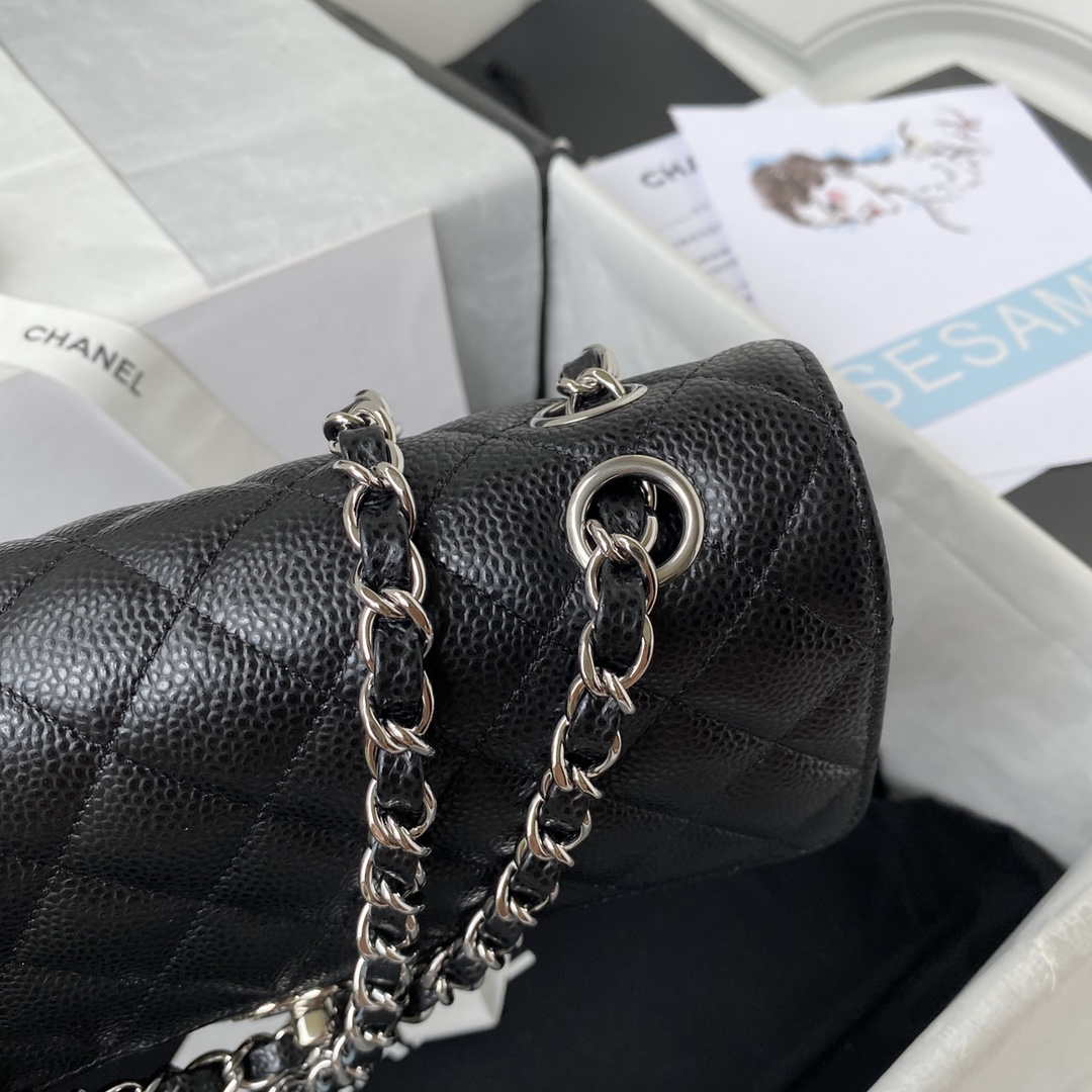 Chanel A01113 Flap Handbag Classic Bag Grained shiny Calfskin Black Silver