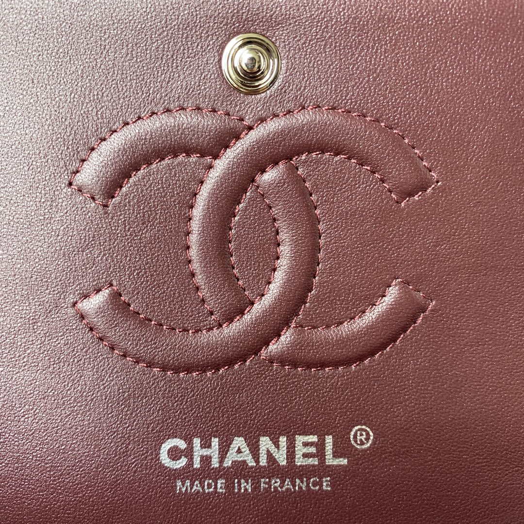 Chanel A01113 Flap Handbag Classic Bag Grained shiny Calfskin Black Silver