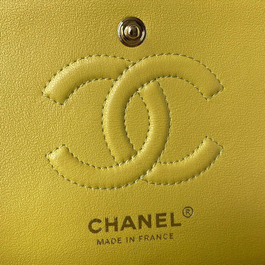 Chanel A01113 Flap Handbag Classic Bag Grained shiny Calfskin Yellow Gold