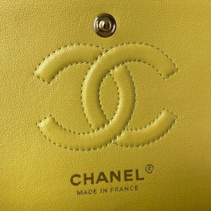 Chanel A01113 Flap Handbag Classic Bag Grained shiny Calfskin Yellow Gold - Default Title - View 8
