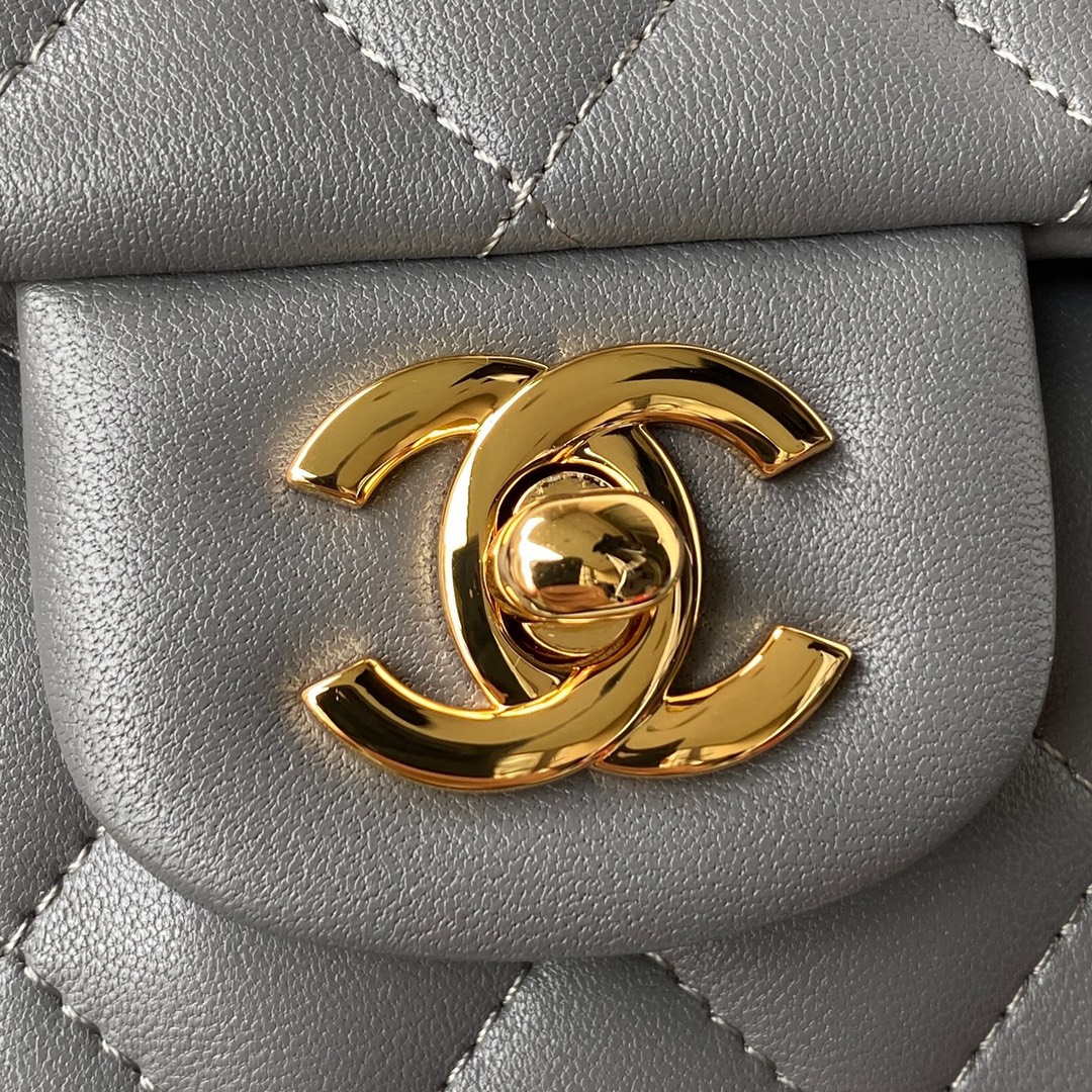 Chanel A01113 Flap Handbag Classic Bag Lambskin Gray Gold - Default Title - View 3