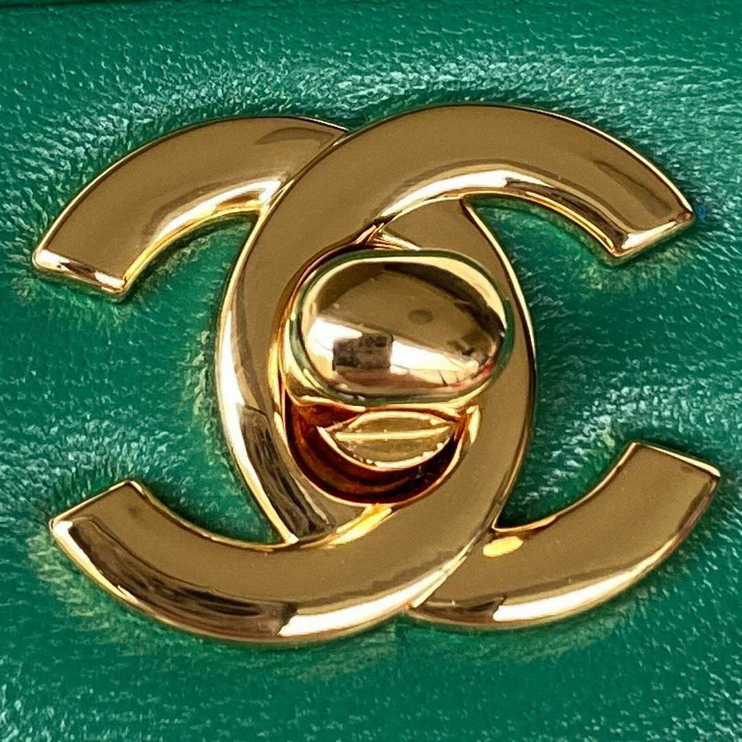 Chanel A01113 Flap Handbag Classic Bag Lambskin Green Gold - Default Title - View 3