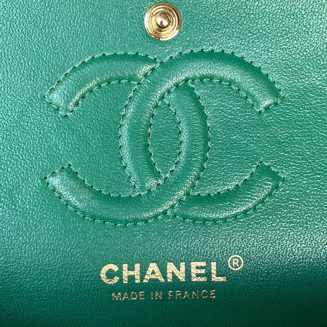 Chanel A01113 Flap Handbag Classic Bag Lambskin Green Gold - Default Title - View 8