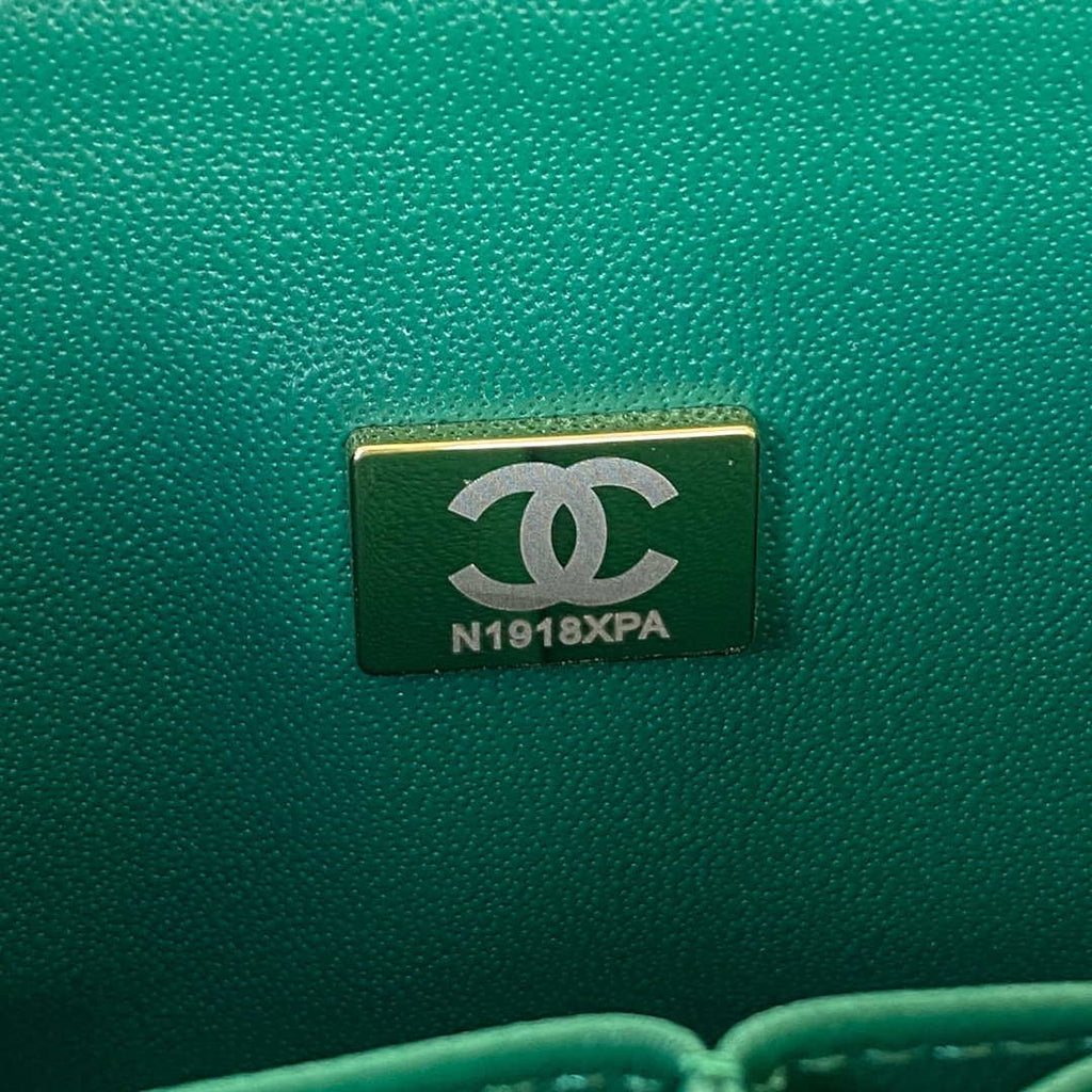 Chanel A01113 Flap Handbag Classic Bag Lambskin Green Gold