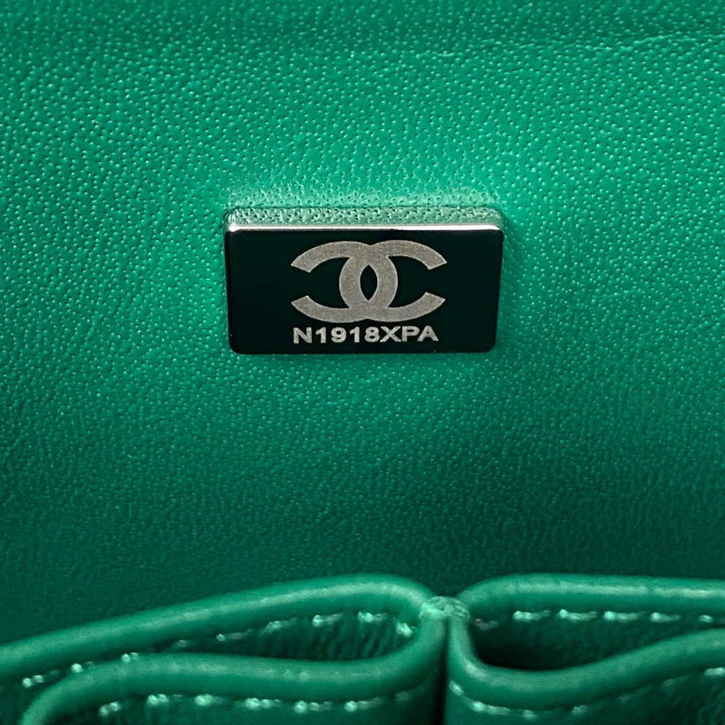 Chanel A01113 Flap Handbag Classic Bag Lambskin Green Silver