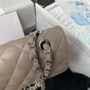 Chanel A01113 Flap Handbag Classic Bag Lambskin Light Gray Silver - Default Title - View 4