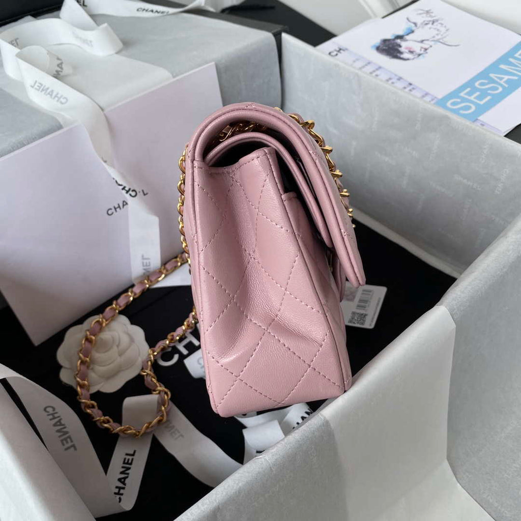 Chanel A01113 Flap Handbag Classic Bag Lambskin Light Pink Gold