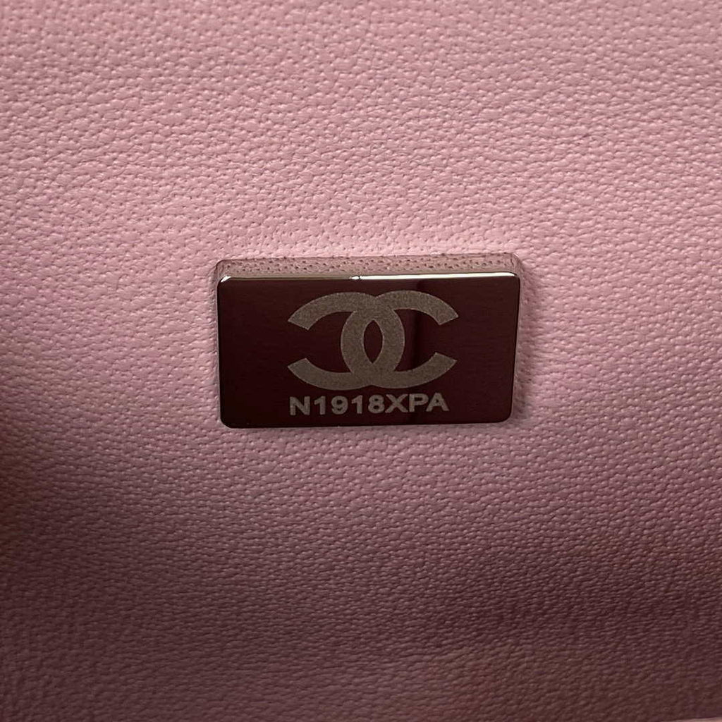 Chanel A01113 Flap Handbag Classic Bag Lambskin Light Pink Silver