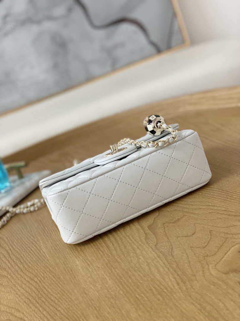 Chanel A01113 Flap Handbag Classic Bag White Lambskin Gold With Ball - Default Title - View 7