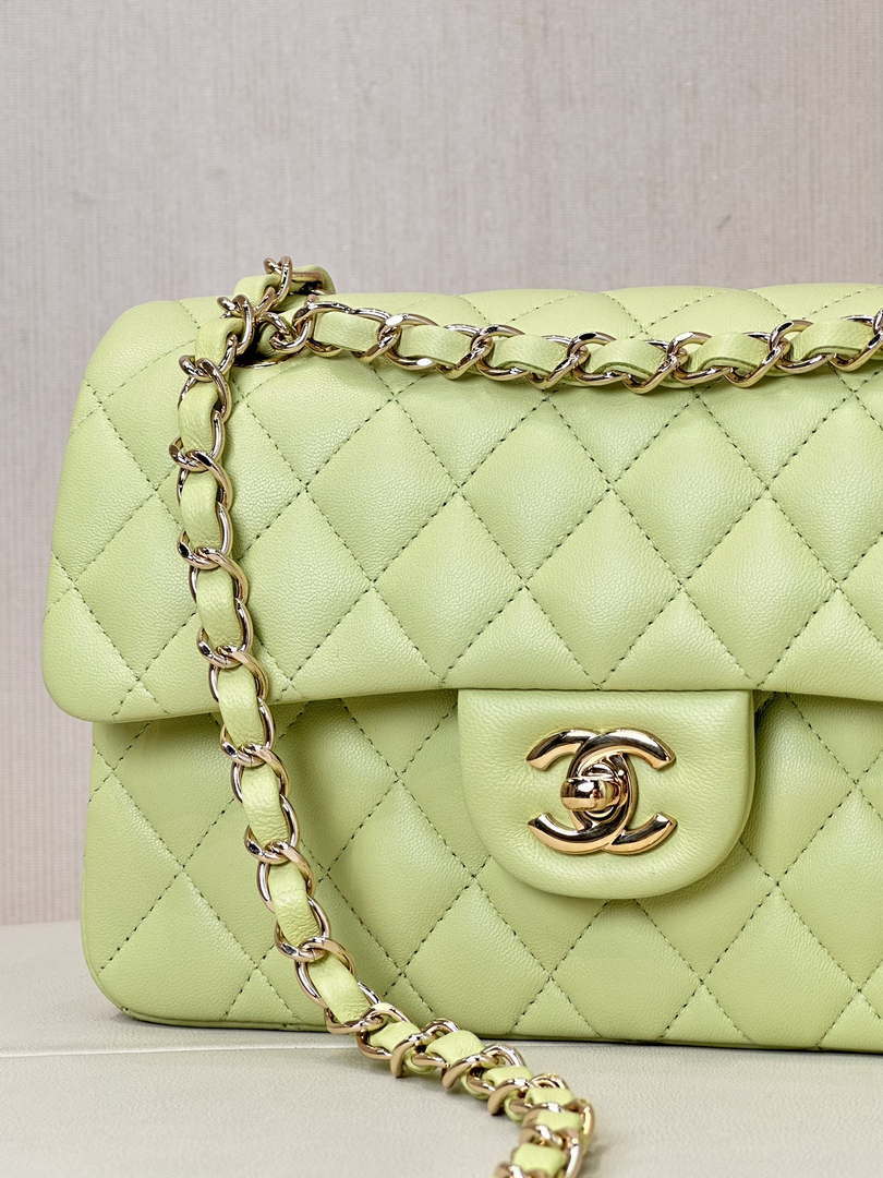Chanel A01117 Flap Handbag Classic Bag 23cm Light Green Lambskin - Default Title - View 4