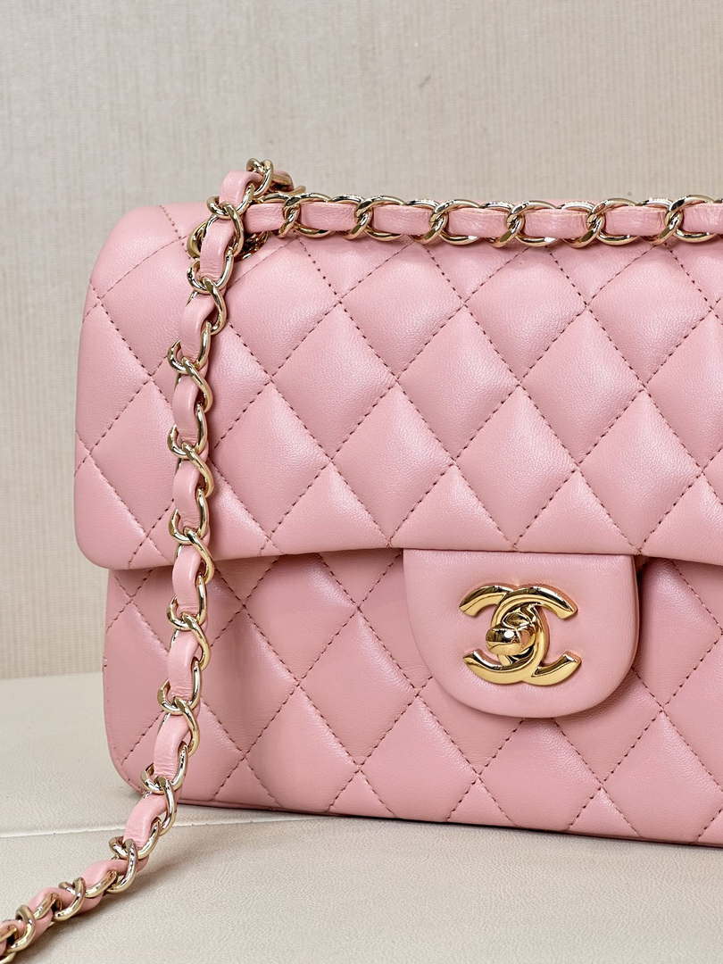 Chanel A01117 Flap Handbag Classic Bag 23cm Pink Lambskin