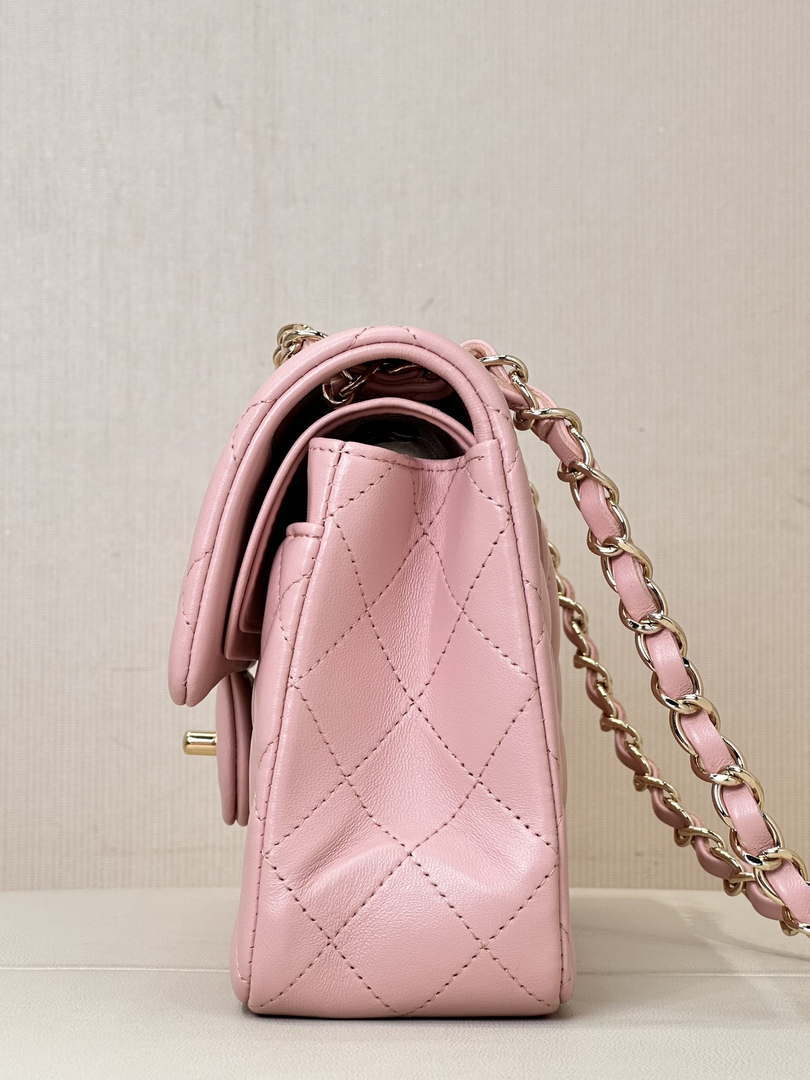 Chanel A01117 Flap Handbag Classic Bag 23cm Pink Lambskin