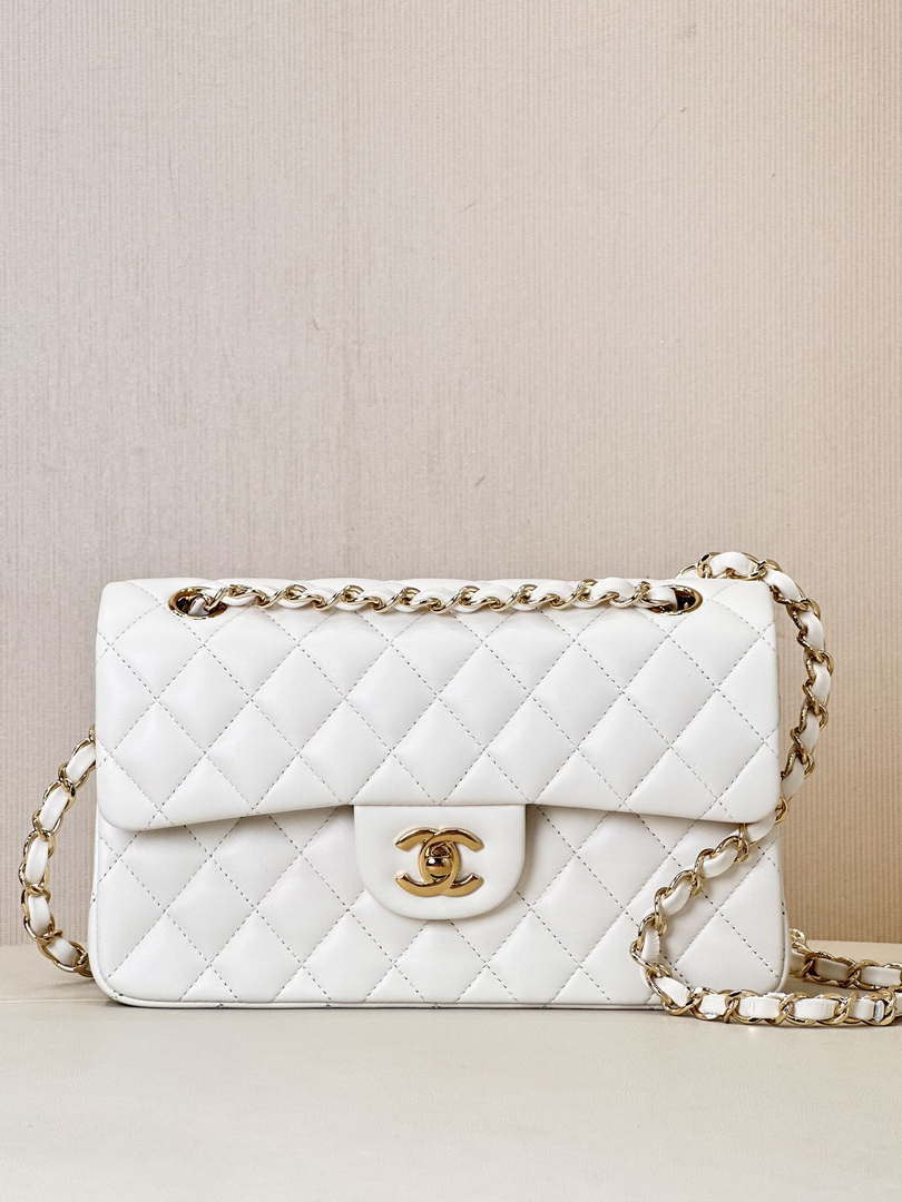 Chanel A01117 Flap Handbag Classic Bag 23cm White Lambskin