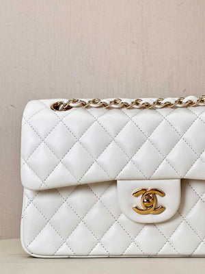 Chanel A01117 Flap Handbag Classic Bag 23cm White Lambskin - Default Title - View 2