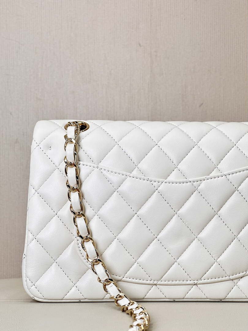 Chanel A01117 Flap Handbag Classic Bag 23cm White Lambskin - Default Title - View 8