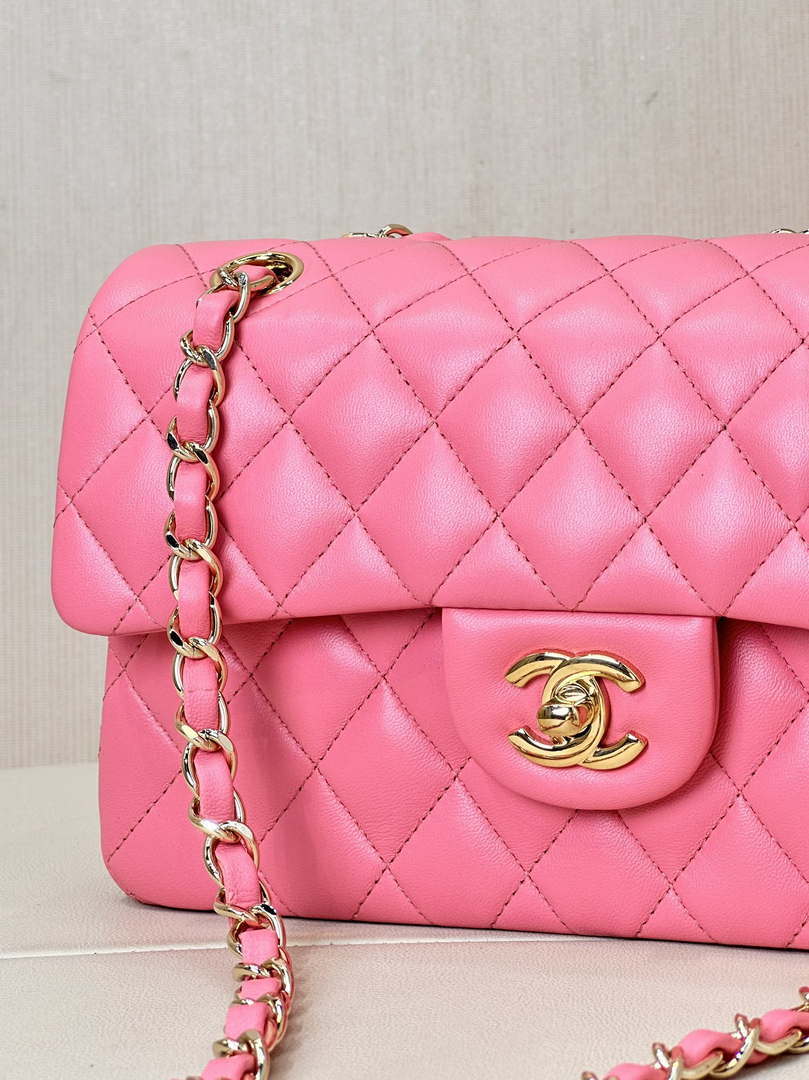 Chanel A01117 Flap Handbag Classic Bag 23cm Rose Red Lambskin