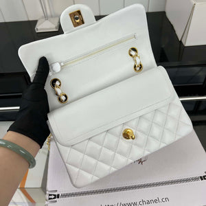 Chanel A01117 Flap Handbag Classic Bag White Lambskin - Gold - View 6