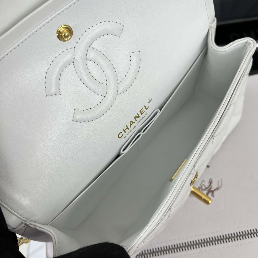 Chanel A01117 Flap Handbag Classic Bag White Lambskin - Gold - View 8