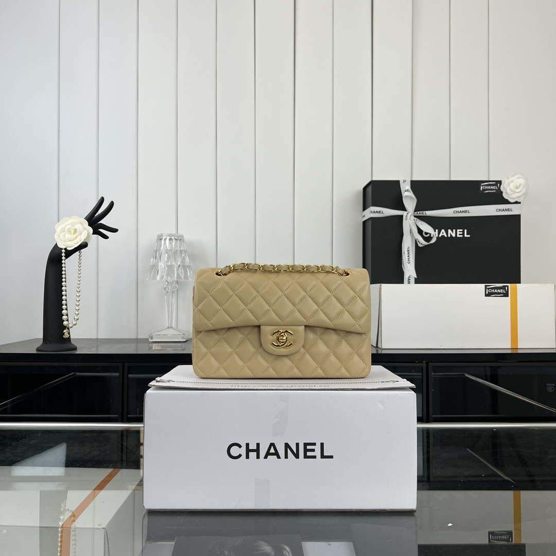 Chanel A01117 Flap Handbag Classic Bag Apricot Lambskin - Gold - View 1