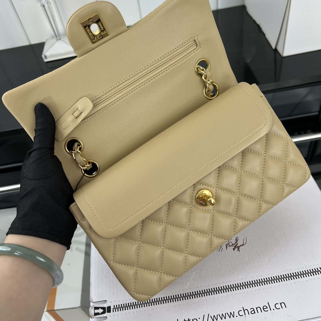 Chanel A01117 Flap Handbag Classic Bag Apricot Lambskin - Gold - View 6