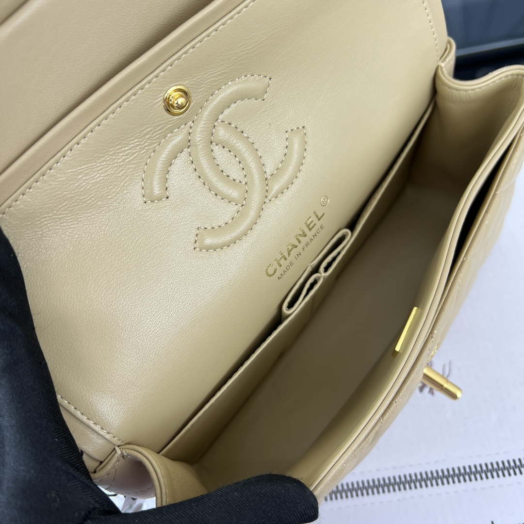 Chanel A01117 Flap Handbag Classic Bag Apricot Lambskin - Gold - View 8