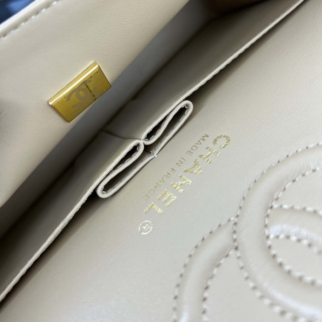 Chanel A01117 Flap Handbag Classic Bag Apricot Lambskin - Gold - View 9