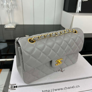 Chanel A01117 Flap Handbag Classic Bag Gray Lambskin - Gold - View 3