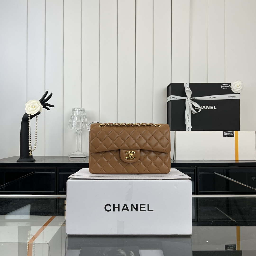 Chanel A01117 Flap Handbag Classic Bag Brown Lambskin - Gold - View 1