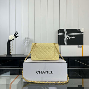 Chanel A01117 Flap Handbag Classic Bag Light Yellow Lambskin - Gold - View 2