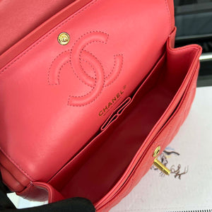 Chanel A01117 Flap Handbag Classic Bag Red Lambskin - Gold - View 8
