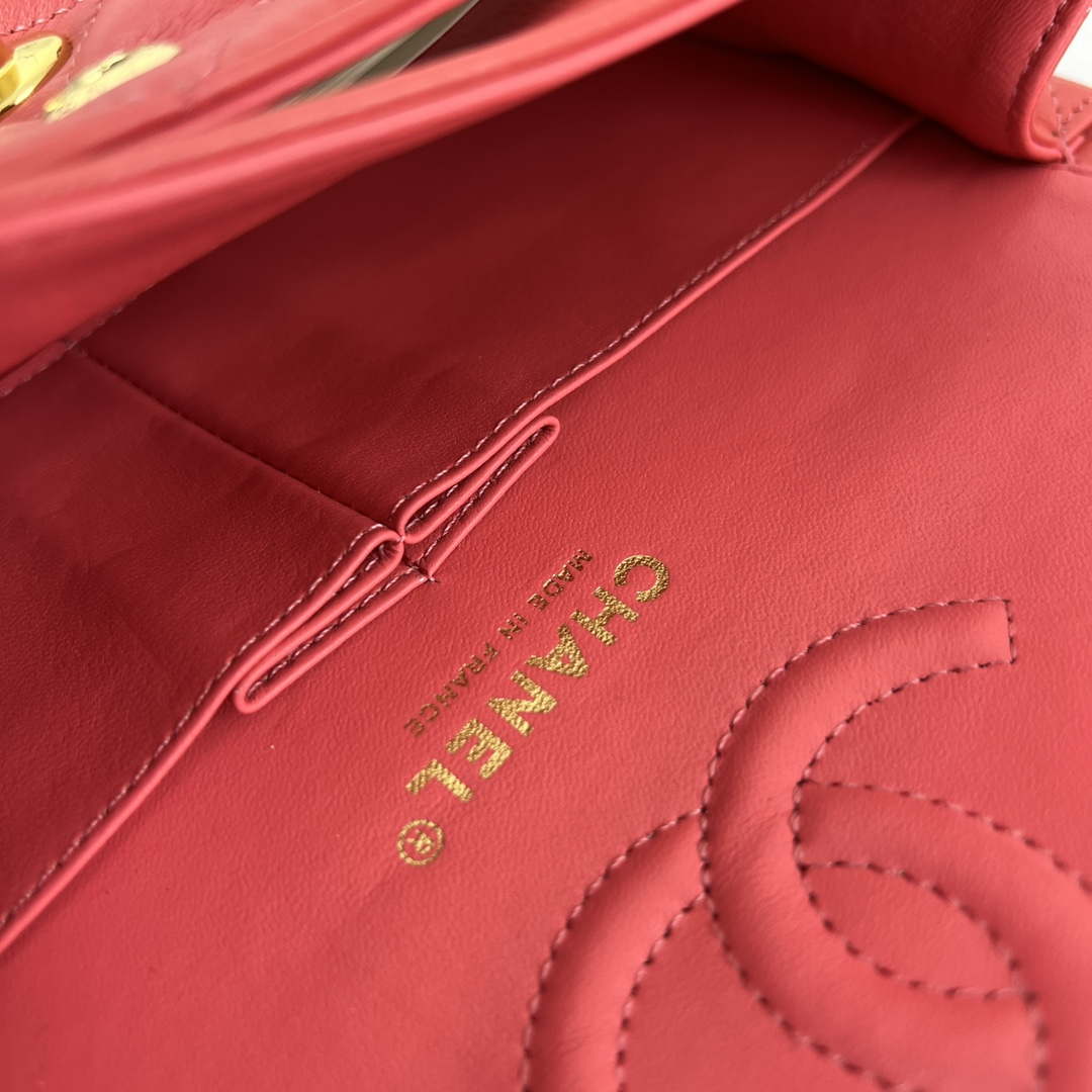 Chanel A01117 Flap Handbag Classic Bag Red Lambskin - Gold - View 9
