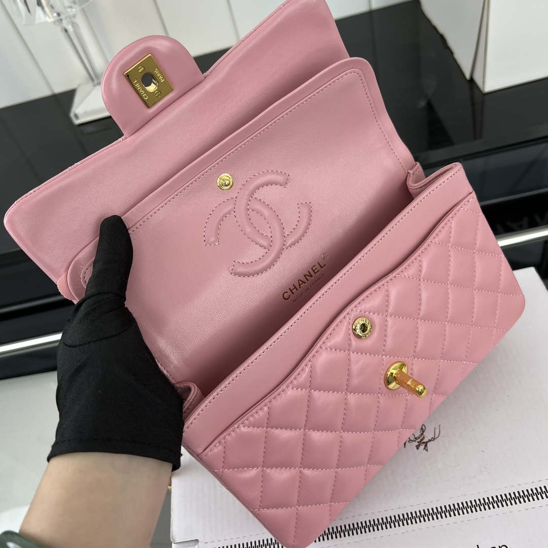 Chanel A01117 Flap Handbag Classic Bag Pink Lambskin - Gold - View 7