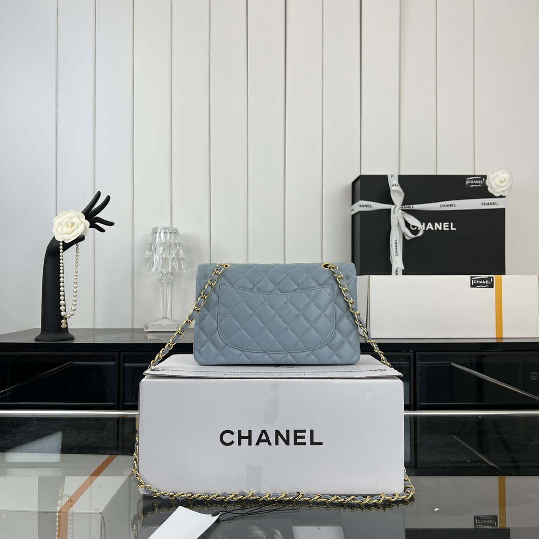 Chanel A01117 Flap Handbag Classic Bag Ligth Blue Lambskin - Gold - View 2