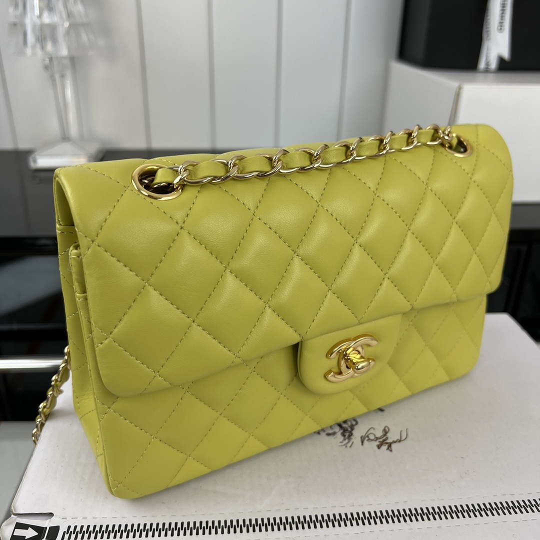 Chanel A01117 Flap Handbag Classic Bag Lemon Yellow Lambskin - Gold - View 3