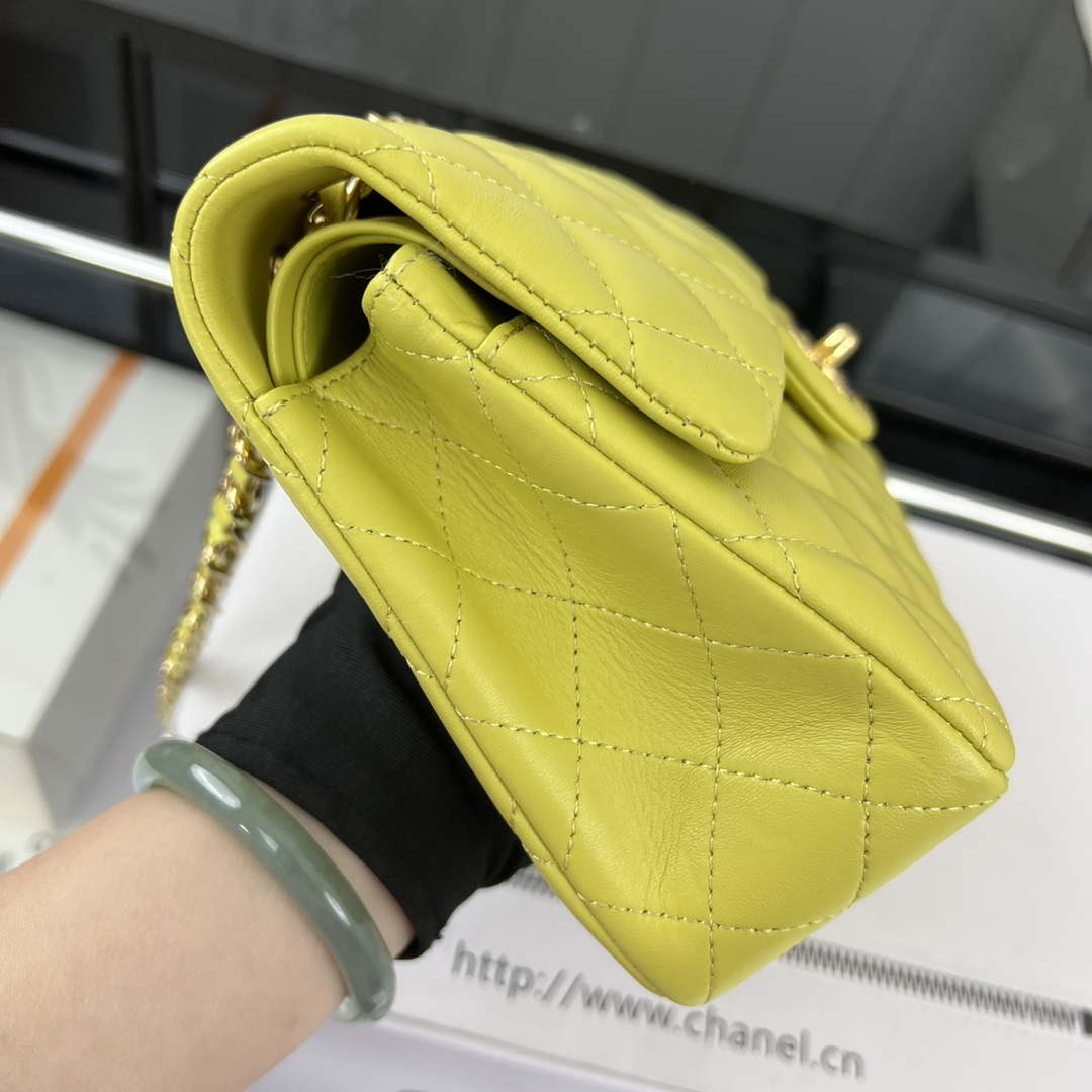 Chanel A01117 Flap Handbag Classic Bag Lemon Yellow Lambskin - Gold - View 4