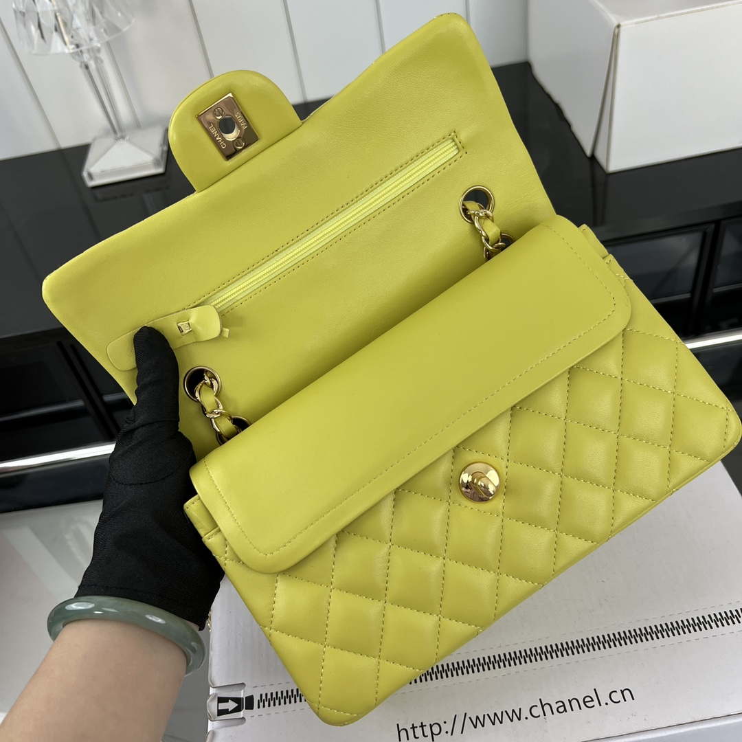 Chanel A01117 Flap Handbag Classic Bag Lemon Yellow Lambskin - Gold - View 6