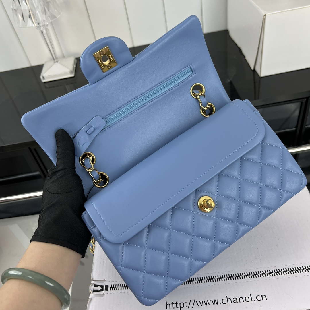 Chanel A01117 Flap Handbag Classic Bag Blue Lambskin - Gold - View 6