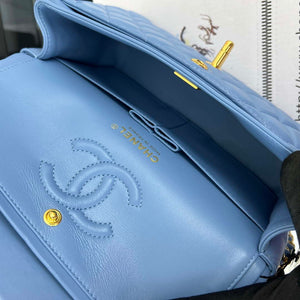 Chanel A01117 Flap Handbag Classic Bag Blue Lambskin - Gold - View 8