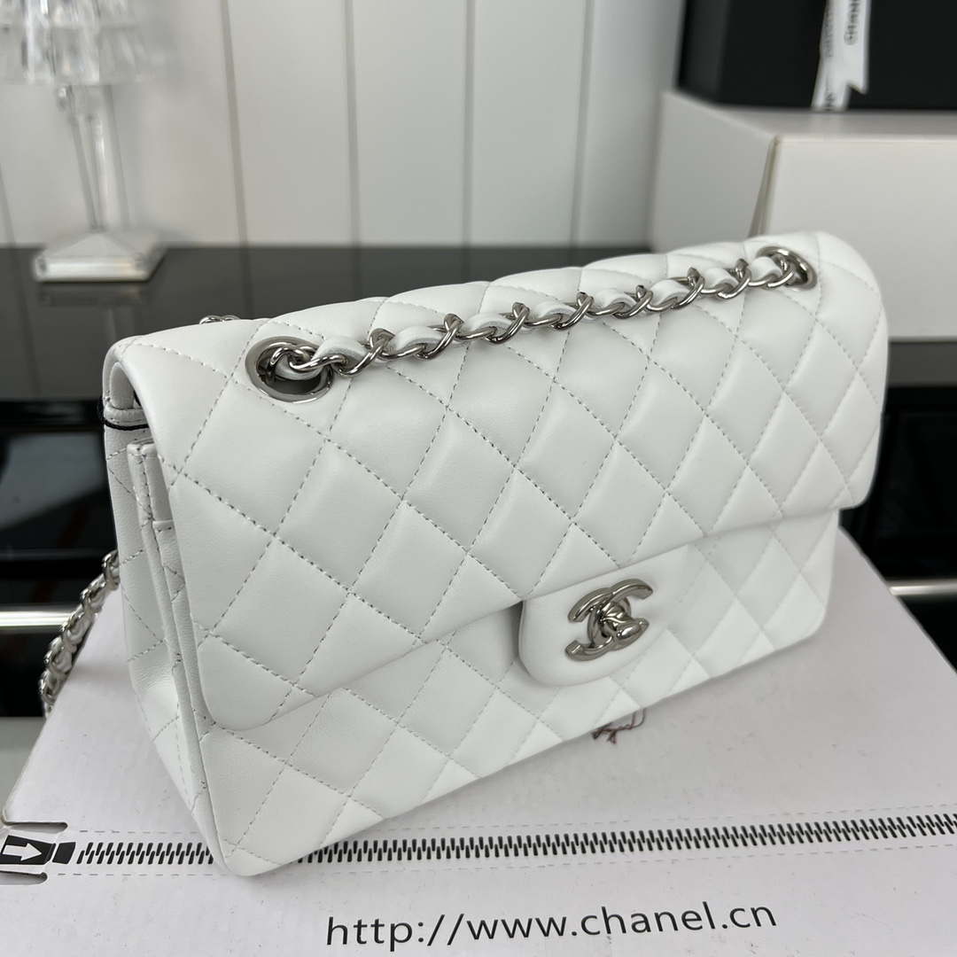 Chanel A01117 Flap Handbag Classic Bag White Lambskin - Gold - View 12