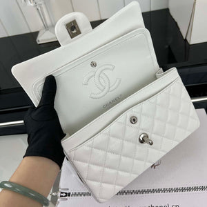 Chanel A01117 Flap Handbag Classic Bag White Lambskin - Gold - View 16