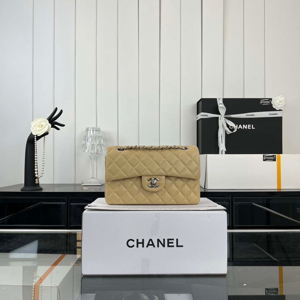 Chanel A01117 Flap Handbag Classic Bag Apricot Lambskin