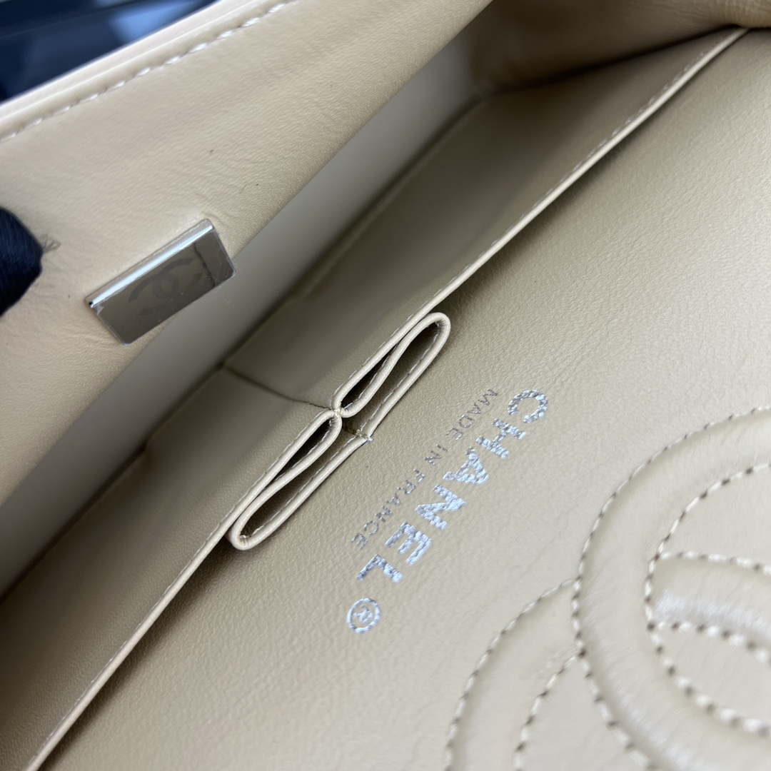 Chanel A01117 Flap Handbag Classic Bag Apricot Lambskin - Gold - View 18