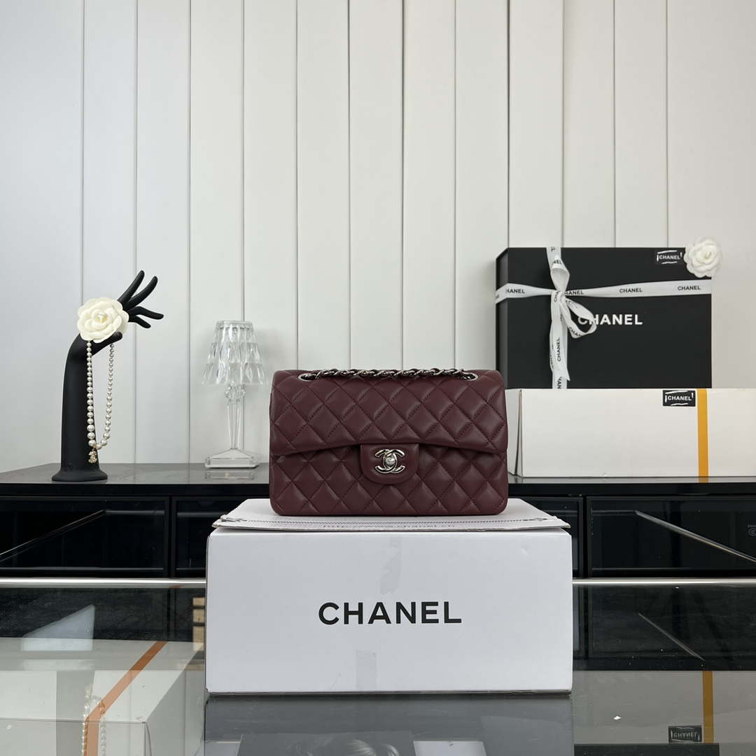Chanel A01117 Flap Handbag Classic Bag Wine Red Lambskin - Gold - View 1