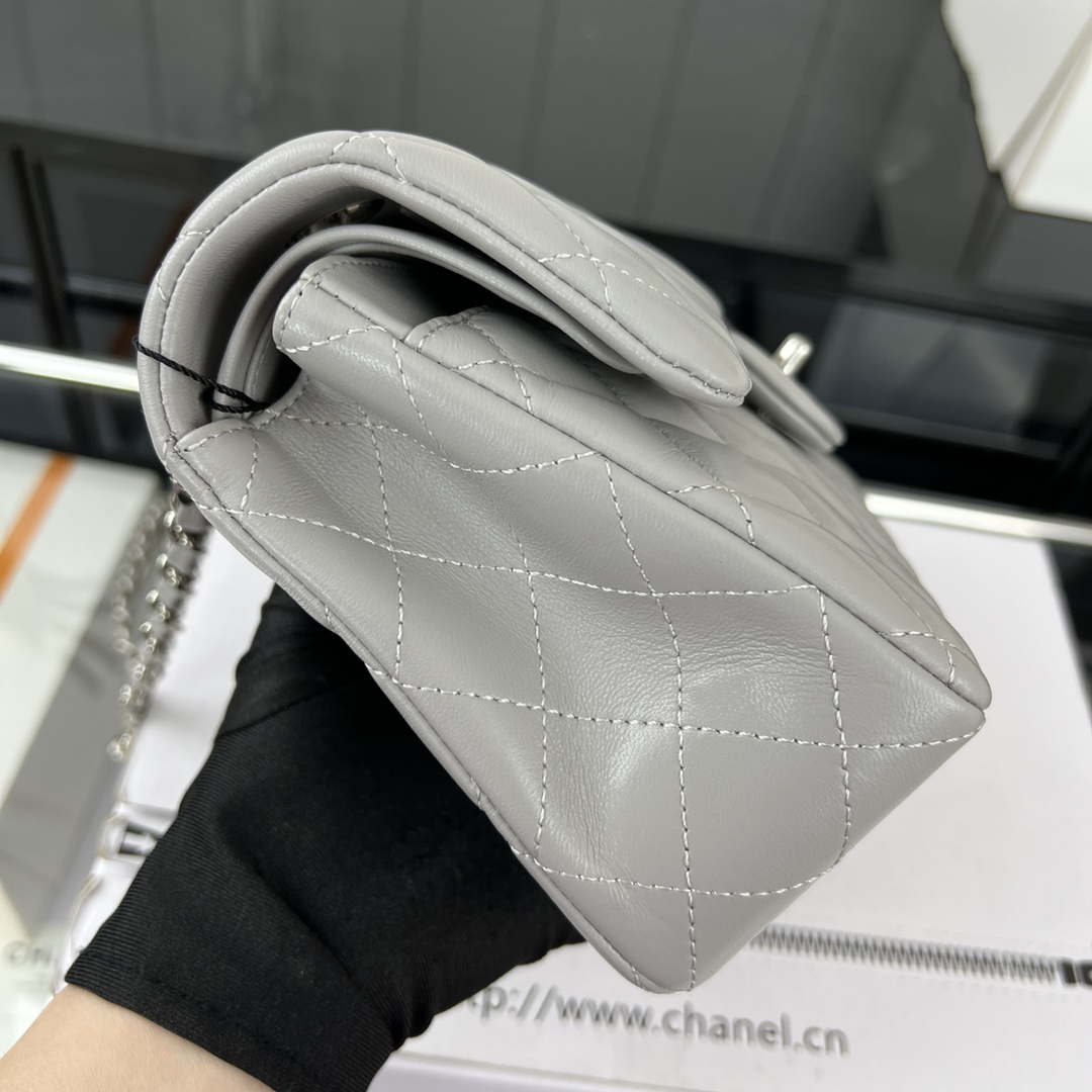 Chanel A01117 Flap Handbag Classic Bag Gray Lambskin - Gold - View 13