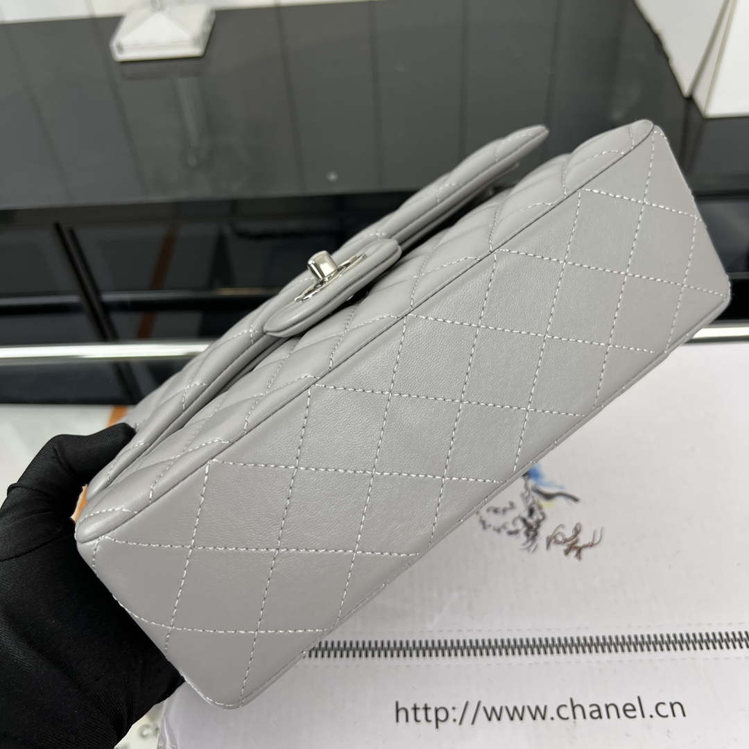 Chanel A01117 Flap Handbag Classic Bag Gray Lambskin - Gold - View 14
